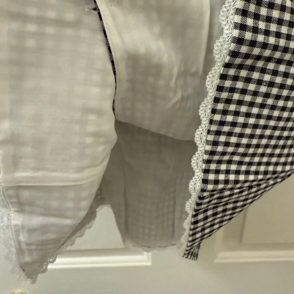 Reformation Amela Linen Top Remy Check
Gingham Black White - Picture 12 of 15